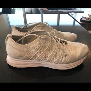 Nike Flyknit Trainer 10.5 AH8396-102